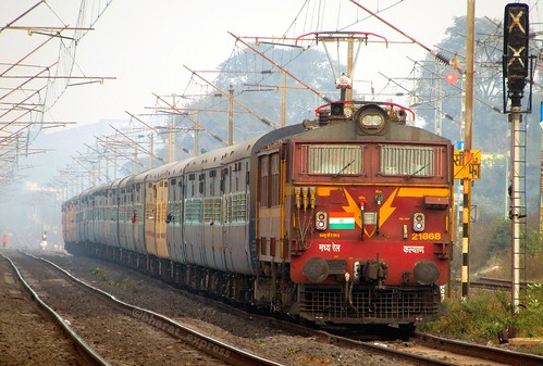 railclicks bharatexpress 51195 wardha balharshah passenger 12139 mumbaicsmt sewagram express kalyan kynwcam2 wcam2 21868 electric locomotive indianrailways indiaclicks indiapictures photooftheday photooftheweek canon canonphotography railfan