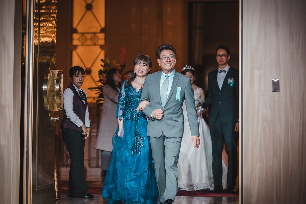 [婚禮攝影]佑舟于萱 迎娶晚宴@美福飯店-最專業的團隊完成每場完美婚禮紀錄，拍的不只好更要快! #婚攝作品