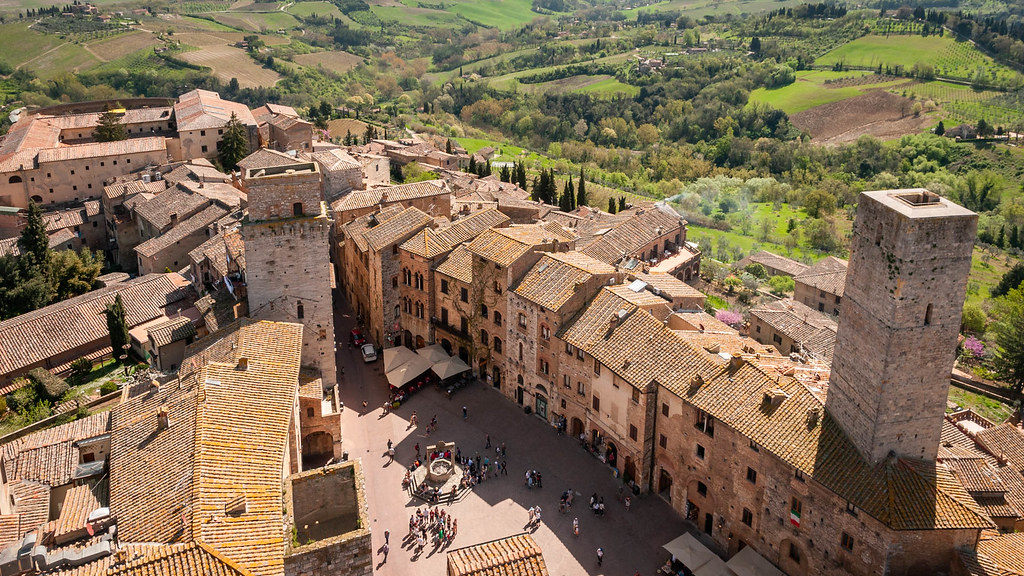San Gimignano; Blick vom Torre Grosso auf die Piazza della Cisterna