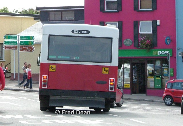 Bus Éireann KS 100 (EZV 100).