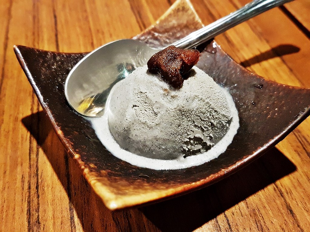 Aisukurimu Kuro Goma / Ice Cream Black Sesame