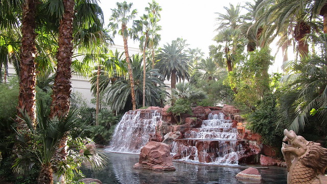 Nevada - Las Vegas: The MIRAGE - palm trees, water features, and other 