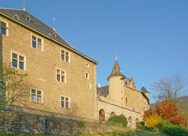 2020-04-10 (05) Château d'Uriage (XIIIe-XVIe siècles). Terrasse de l'Orangerie