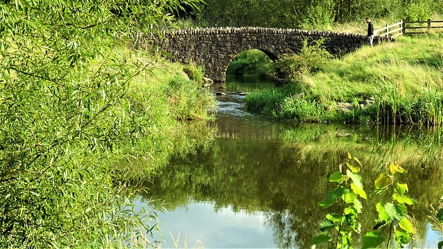 Bridge over the river Soar as it passes between two of the lakes