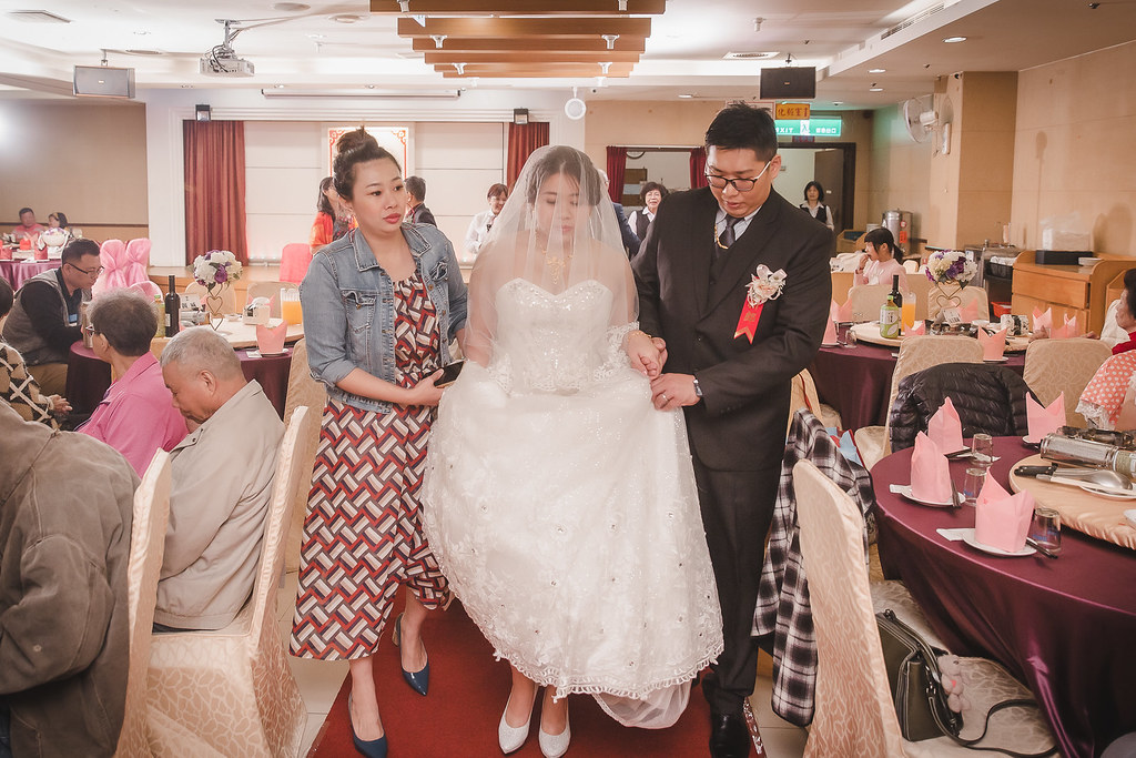 [婚禮攝影]岱均巧涵 迎娶午宴@板橋海昇樓餐廳-最專業的團隊完成每場完美婚禮紀錄，拍的不只好更要快! #台北婚攝