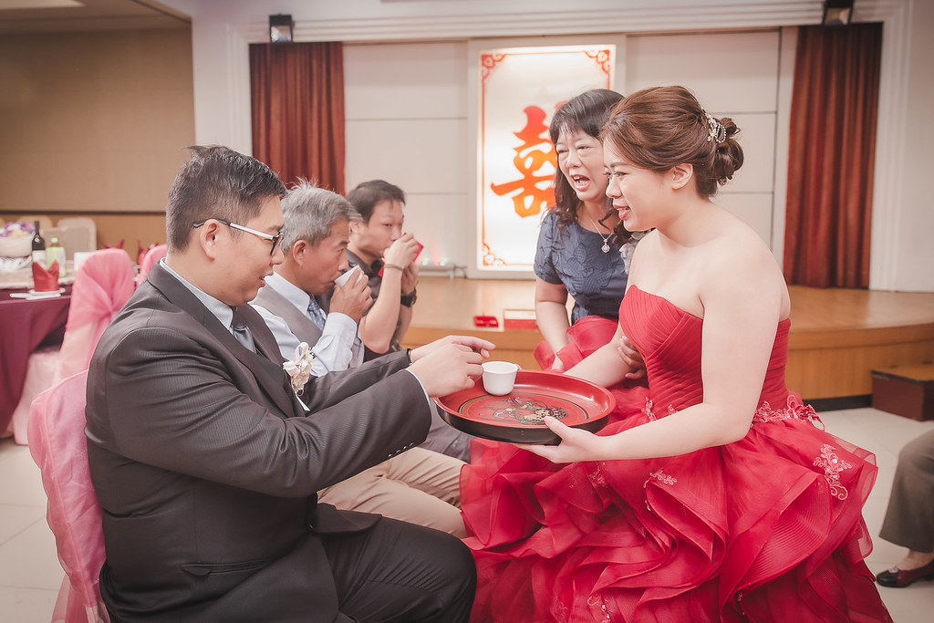 [婚禮攝影]岱均巧涵 迎娶午宴@板橋海昇樓餐廳-最專業的團隊完成每場完美婚禮紀錄，拍的不只好更要快! #台北婚攝