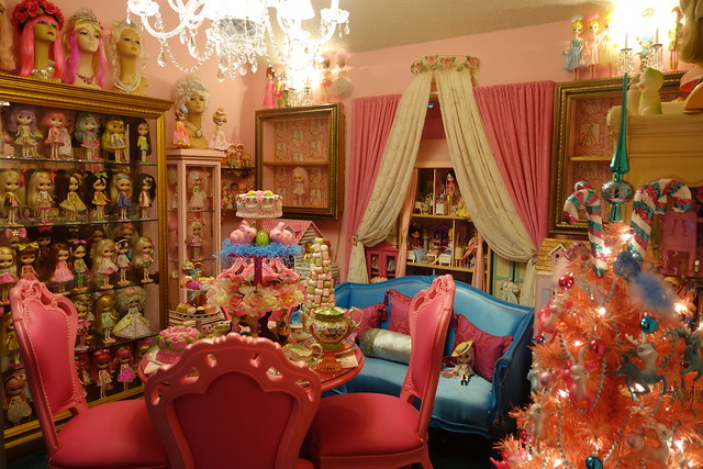 A Virtual Tea Party in Dolly Dreamland!
