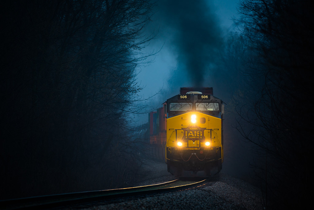 Iowa Interstate Railroad’s CBBI on a foggy Sunday morning around 0700. 04/12/2020 Shoutout to connductor King (conducting the train) and all the other railroaders out there keeping the supply chain moving. #thankarailroader #essentialworkers #thankyou