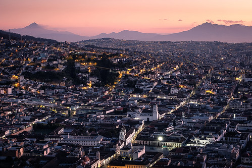 quito pichinchaprovince ecuador cotachachi fujifilm andes sunrise centro colonial mountain churches