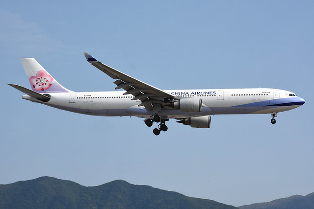 China Airlines B-18306