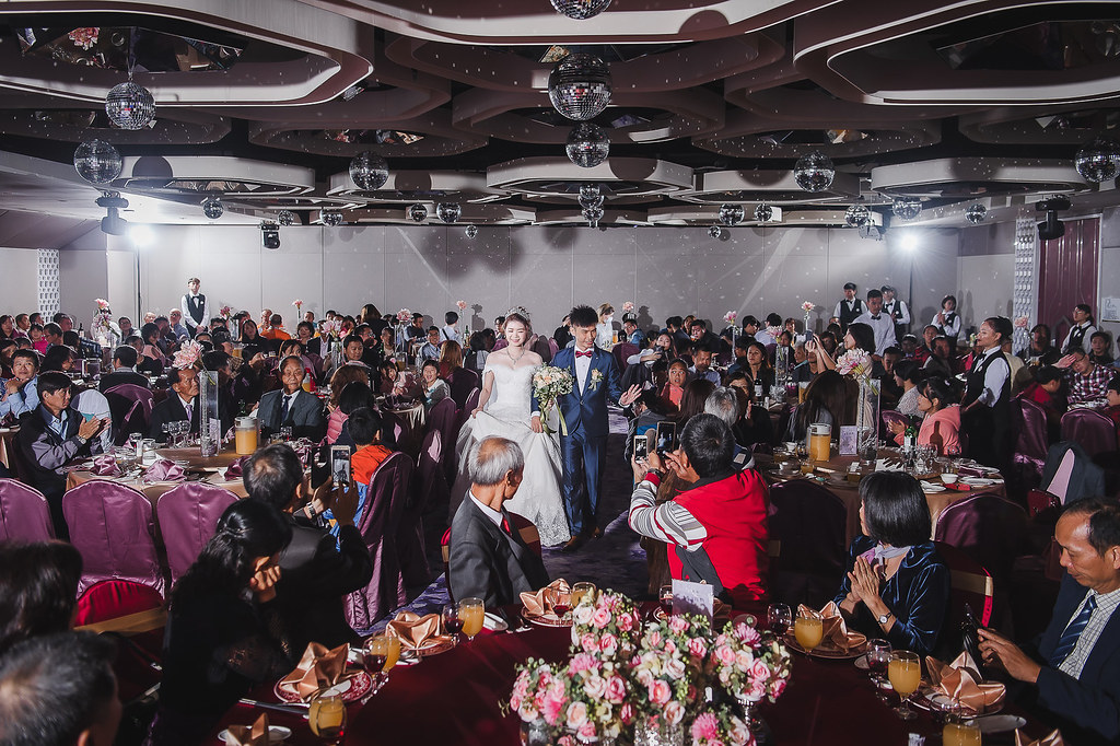 [婚禮攝影]建豪筱甄 迎娶晚宴@板橋晶宴-最專業的團隊完成每場完美婚禮紀錄，拍的不只好更要快! #婚攝作品