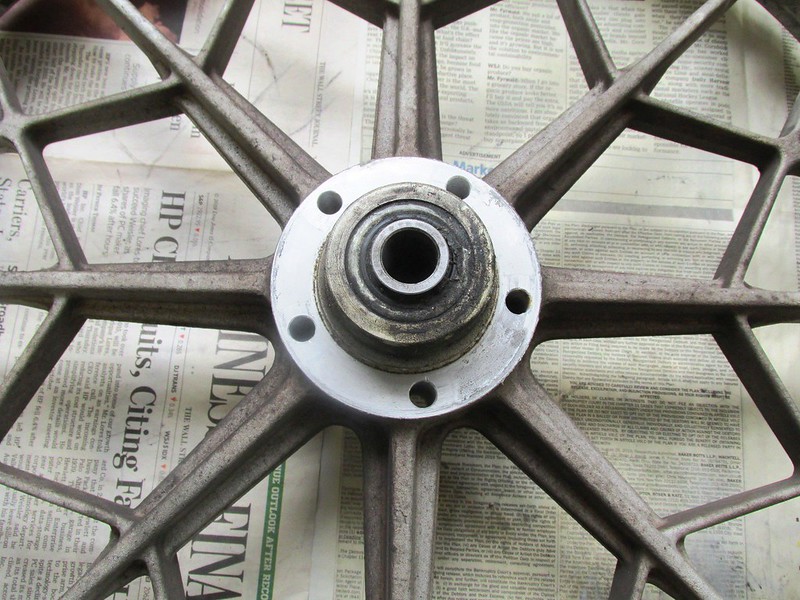 Right Side Disk Brake Rotor Hub Detail