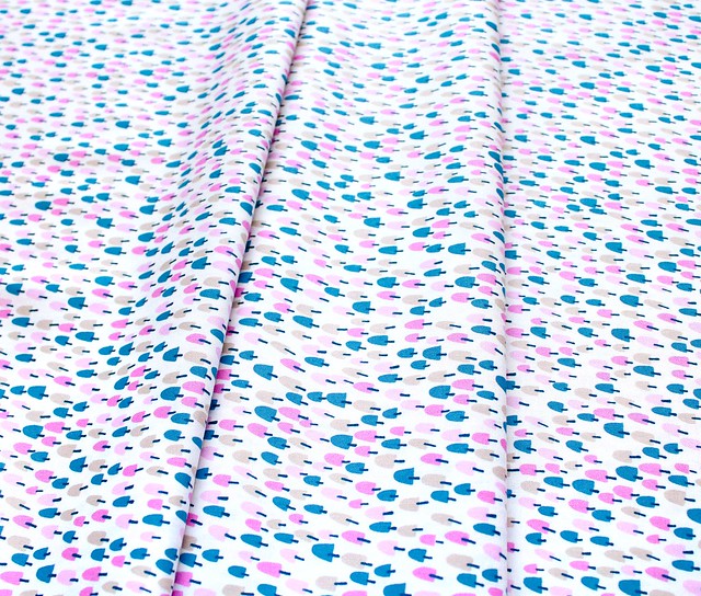 Felicity Fabrics Burgess Field in Petunia 610005