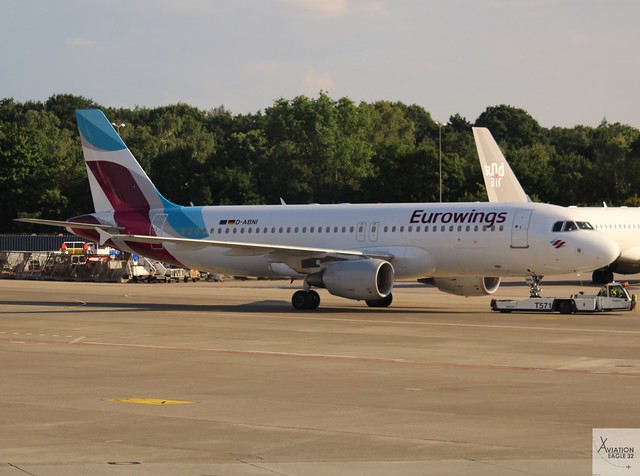 Eurowings A320-214 D-ABNI pushing back at TXL/EDDT