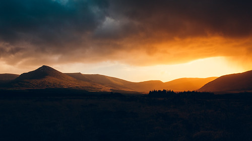 irland ireland kerry ringofkerry sundown mountains berge nature natur meadow wide moody panorama travel roadtrip landschaft landscape pure clouds warm winter canon6d