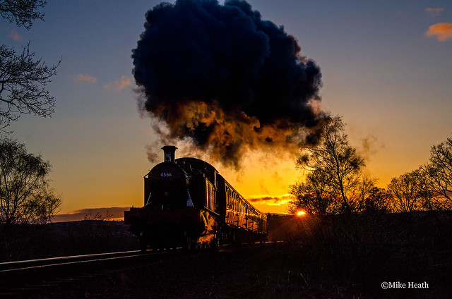 4566 - Severn Valley Railway - 7 April 2014