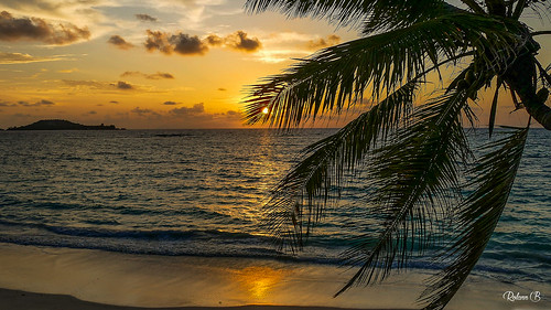seascape seychelles praslinisland sea seaside sunset coucherdesoleil borddemer île isle beach plage océanindien indianocean ansekerlan