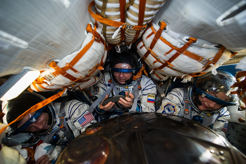 Expedition 62 Soyuz Landing (NHQ202004170028)