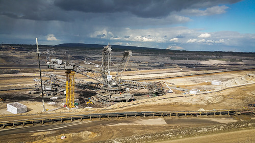 mine deutschland germany tagebau inden industry industrialcomplex nordrheinwestfalen machine bucketwheelexcavacator eschweiler browncoal landscape sky cloud