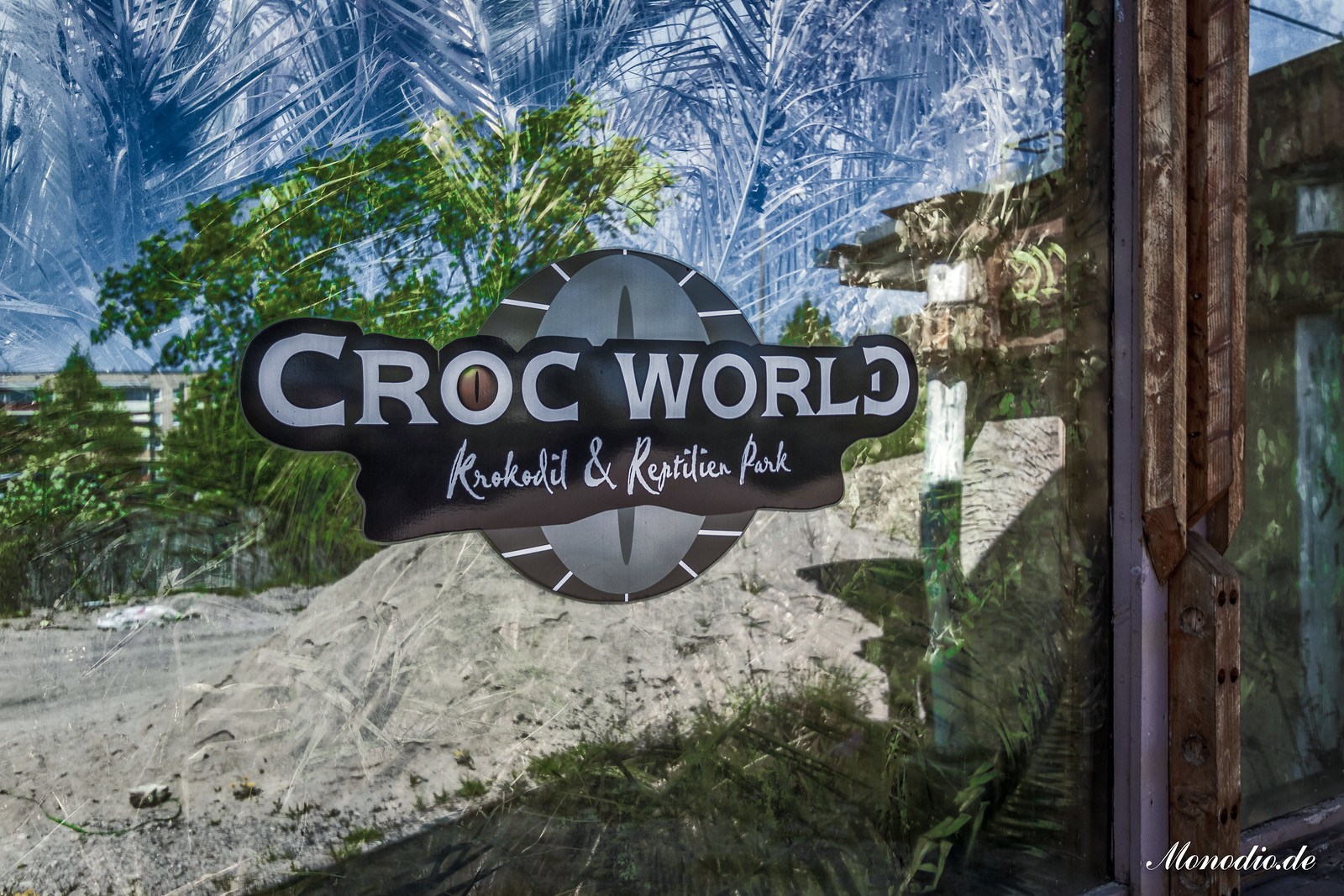 Croc World