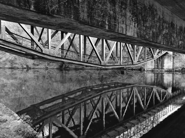 Mirror bridge