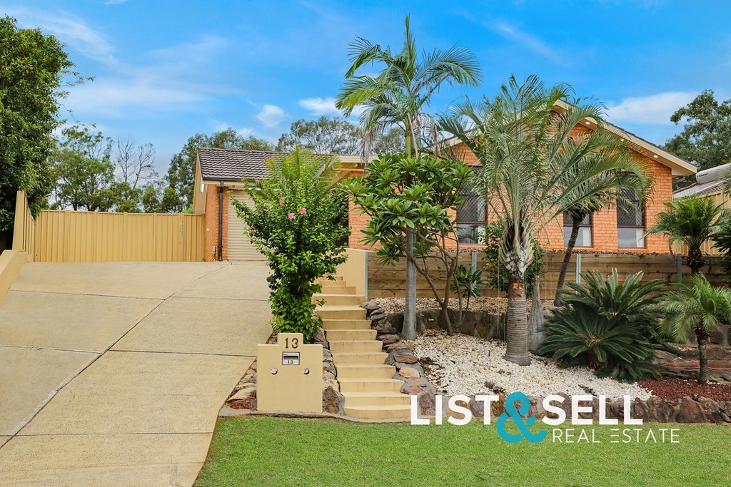 🏡 For Sale | 13 Minchinbury Terrace, Eschol Park⠀ 3  | 1 🛀 | 9 🚗⠀ ⠀ ORIGINAL OWNER | IMMACULATE CONDITION - Get ready, for a home that has everything and more.⠀ ⠀ Situated within minutes walk to Eagle Vale Shopping Centre &