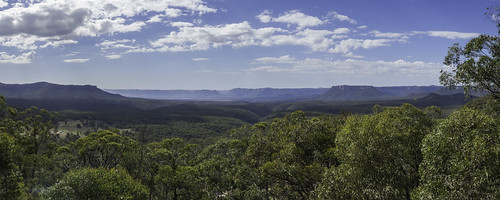 panorama nature landscape stitch lookout newsouthwales scenicview pearsonslookout australia nationalpark olympus scene nsw em10 wollemi gardensofstone caperteevalley paulleader pantonyscrown tree green grass clouds scenery view horizon hills valley