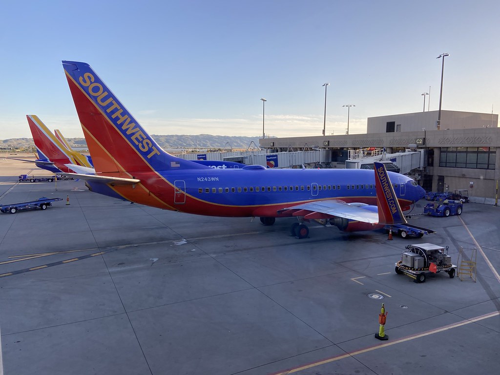 N243WN, Boeing 737 NG  7H4/W, Southwest Airlines (34863), Phoenix/Sky Harbor 21st March 2020