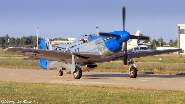 NORTH AMERICAN P-51D MUSTANG 414237-HO-W ''MOONBEAM MCSWINE       ''F-AZXS