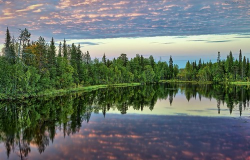 After sunset by urpo.patsi, Lake Piililampi, Kuusamo Finland.
Piililampi auringonlaskun jälkeen.sonya99 landscape aftersunset la