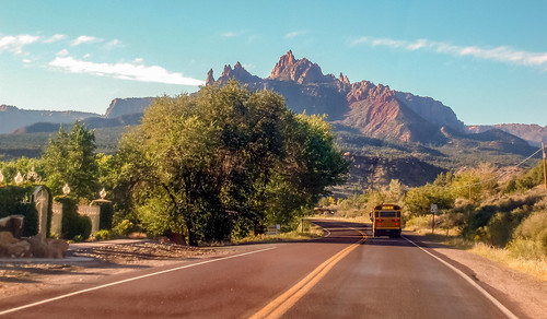 southernutah utah landscape outdoor outdoors scenicbyway road bus schoolbus scenery morning mountain mountains valley ontheroad