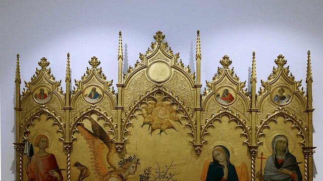 Simone Martini, Annunciation, detail with upper frame