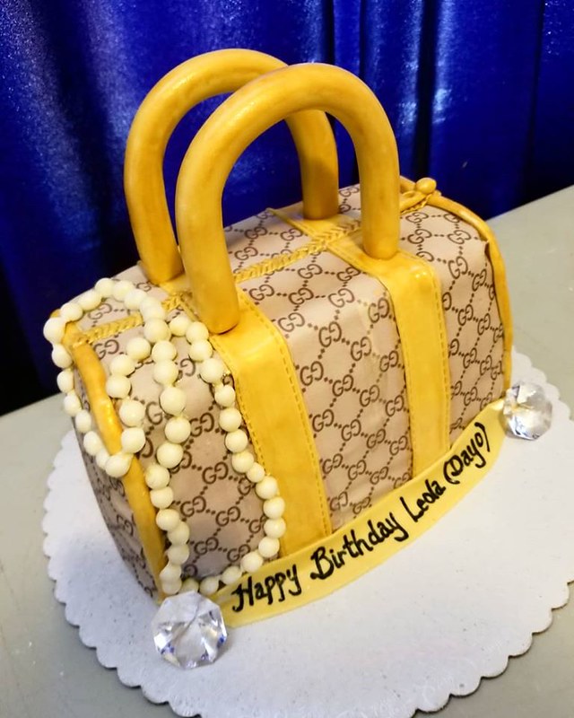 Handbag Cake by Create with Cake