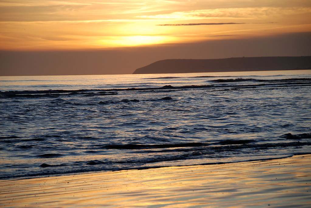 A DeLIGHTful Sundowner on Bexhill Beach