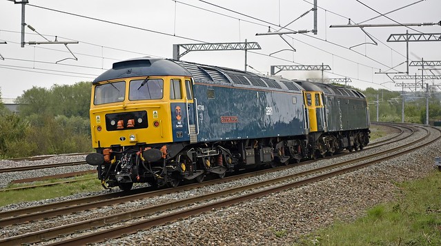 47727 & 47749 0Z47 Leicester L.I.P. - Harringay up reverse sidings pass Wellingborough 25.04.2020