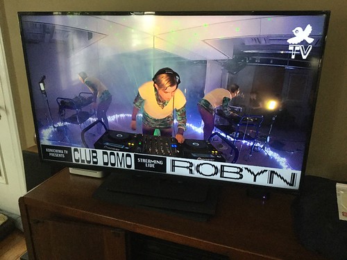 Robyn  Live at Club DOMO  4 16 19