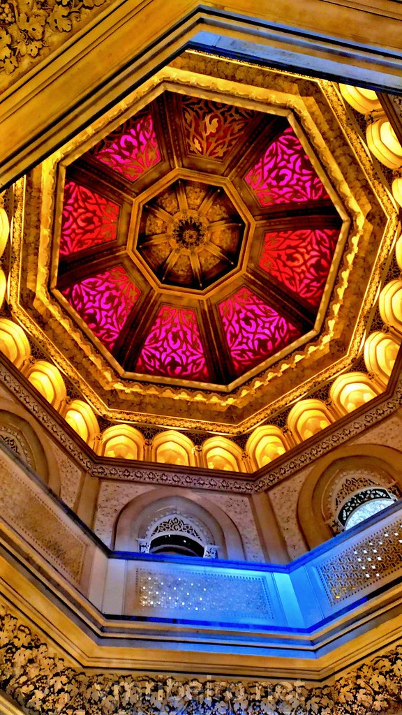 Vista interior da cúpula do Palácio  de Monserrate