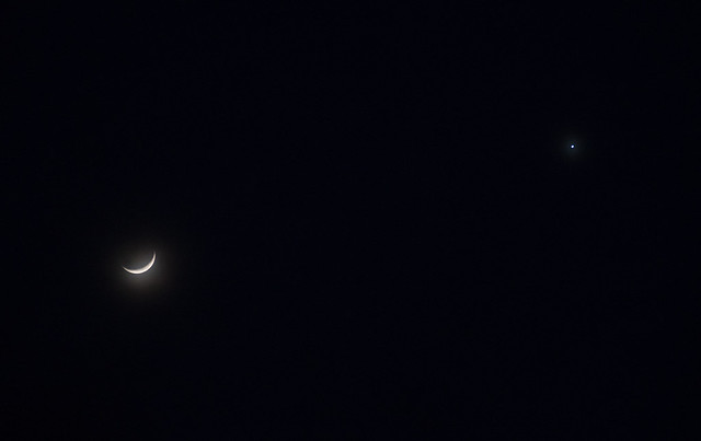 Crescent Moon and Venus Conjunction April 26 2020