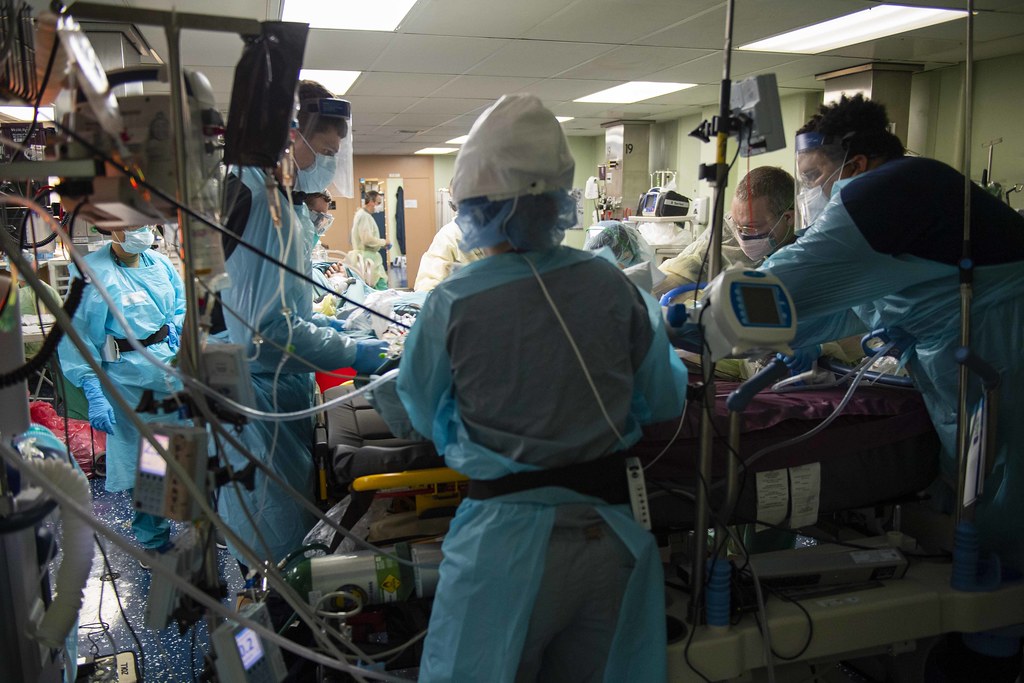  U.S. Navy Doctors, Nurses and Corpsmen Treat COVID Patients in the ICU Aboard USNS Comfort 