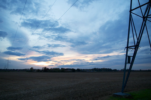Cieux by Atreides59, nord france ciel sky nuages clouds bleu blue jaune yellow sunset coucher soleil coucherdesoleil sun 