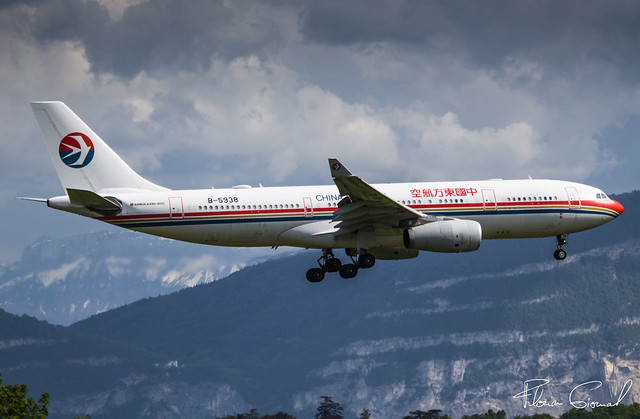 China Eastern Airlines Airbus A330-200 B-5938 Retro Livery