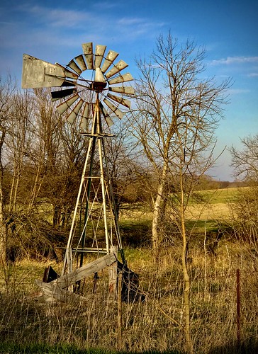 wapellocounty iowa roadside windmill