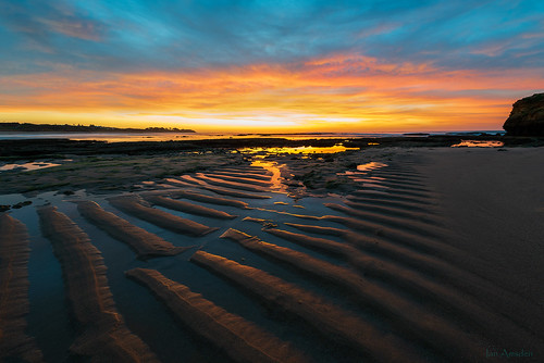 torquaybeach victoria australia nikond810 dawn 1424mm pinkclouds sand lowtide seascape landscape ripples shoreline golden