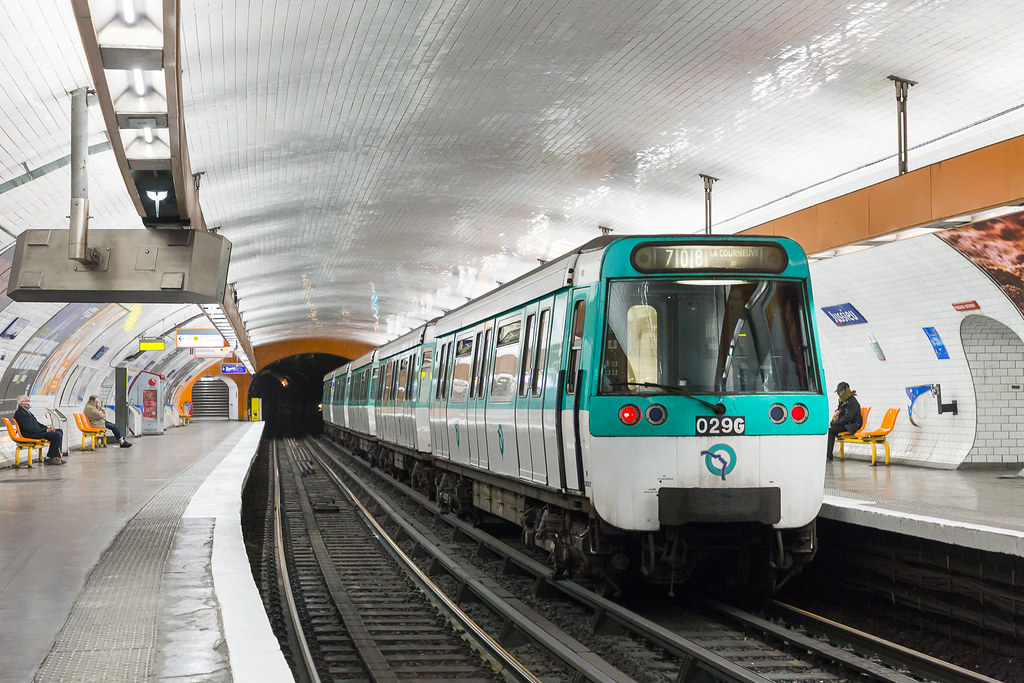 RATP / MF 77 / Ligne 7 | Jussieu | William Verguet | Flickr