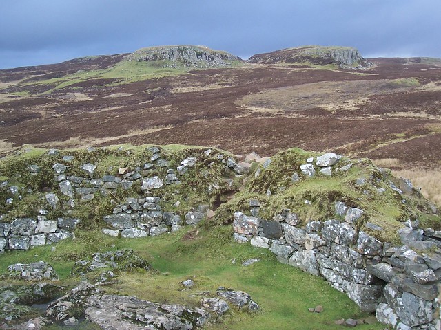 Dun Beag Broch Interior, Struan, Isle of Skye, March 2014