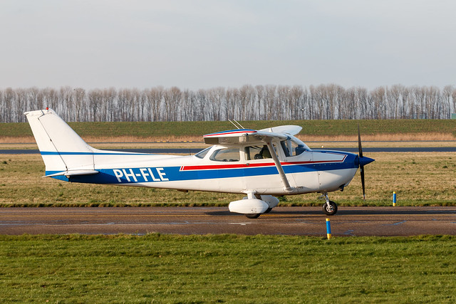 PH-FLE - Reims Cessna F172N Skyhawk II - EHLE - 20200116