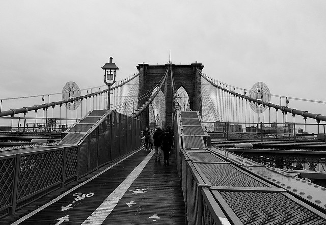 695 - Walk on the bridge