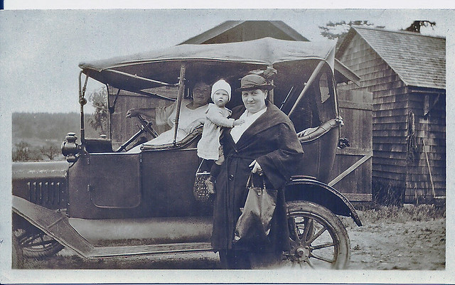 Ladies' Day Out, Victoria BC c1915