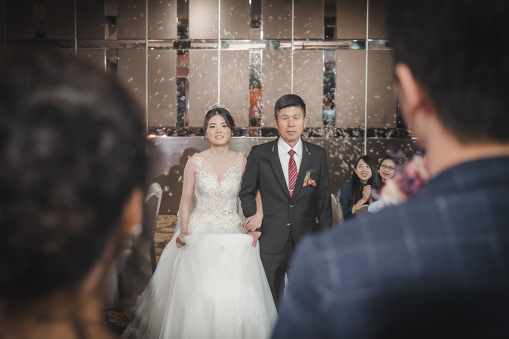 [婚禮攝影]志瑋哲欣 幸福午宴@三重彭園餐廳-最專業的團隊完成每場完美婚禮紀錄，拍的不只好更要快! #婚攝作品