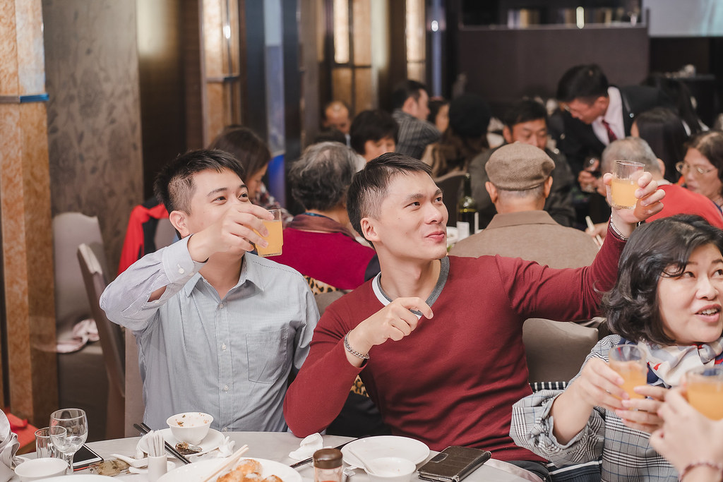 [婚禮攝影]志瑋哲欣 幸福午宴@三重彭園餐廳-最專業的團隊完成每場完美婚禮紀錄，拍的不只好更要快! #即拍即印